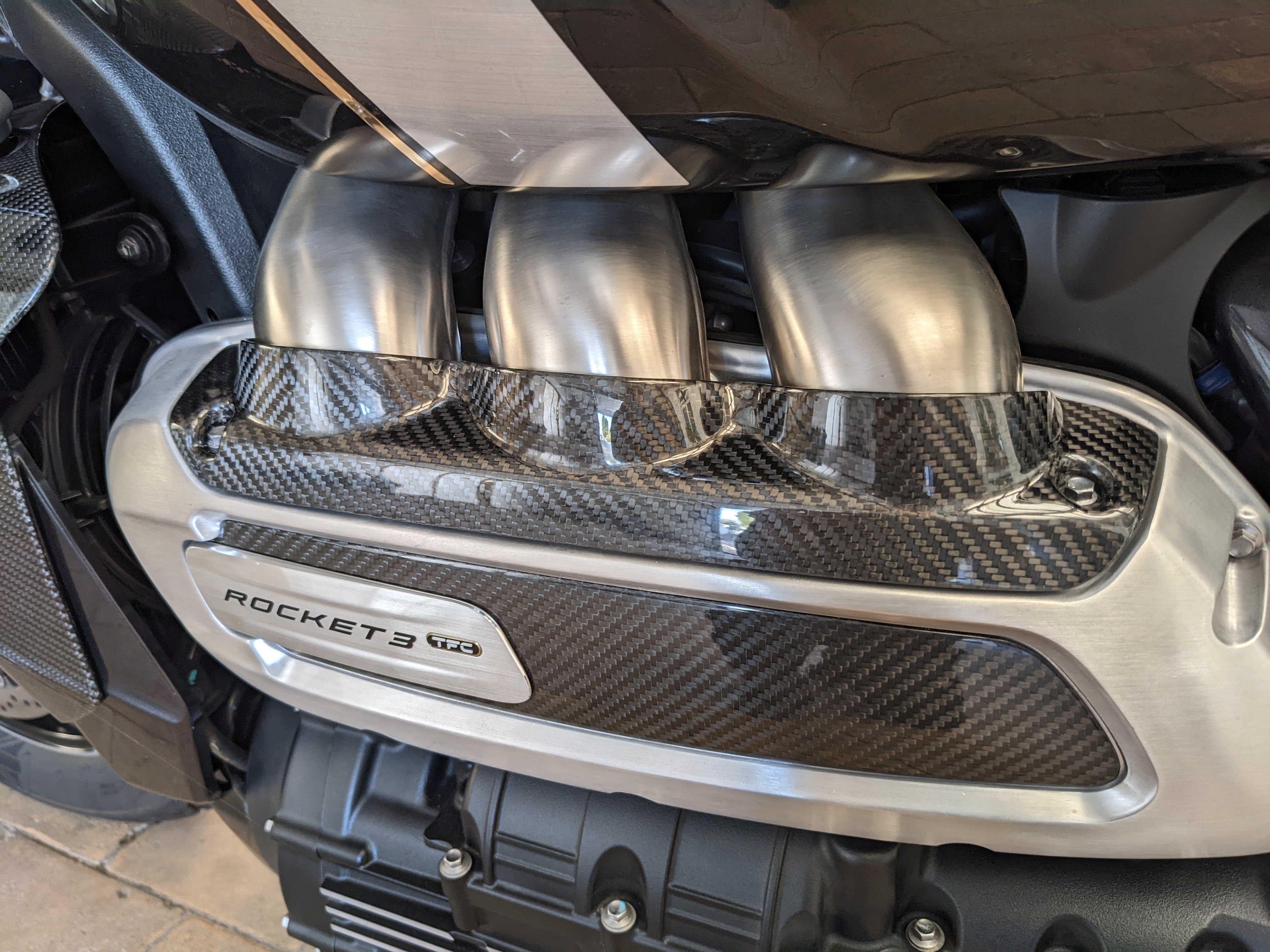 V twill carbon intake cover