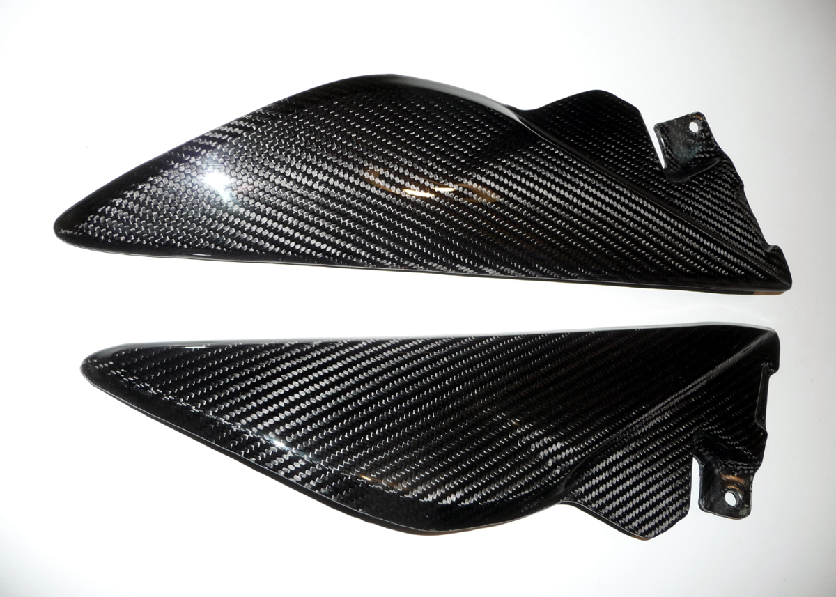 Triumph-Speed-1050-Tank-Infill-Panels-carbon-pair